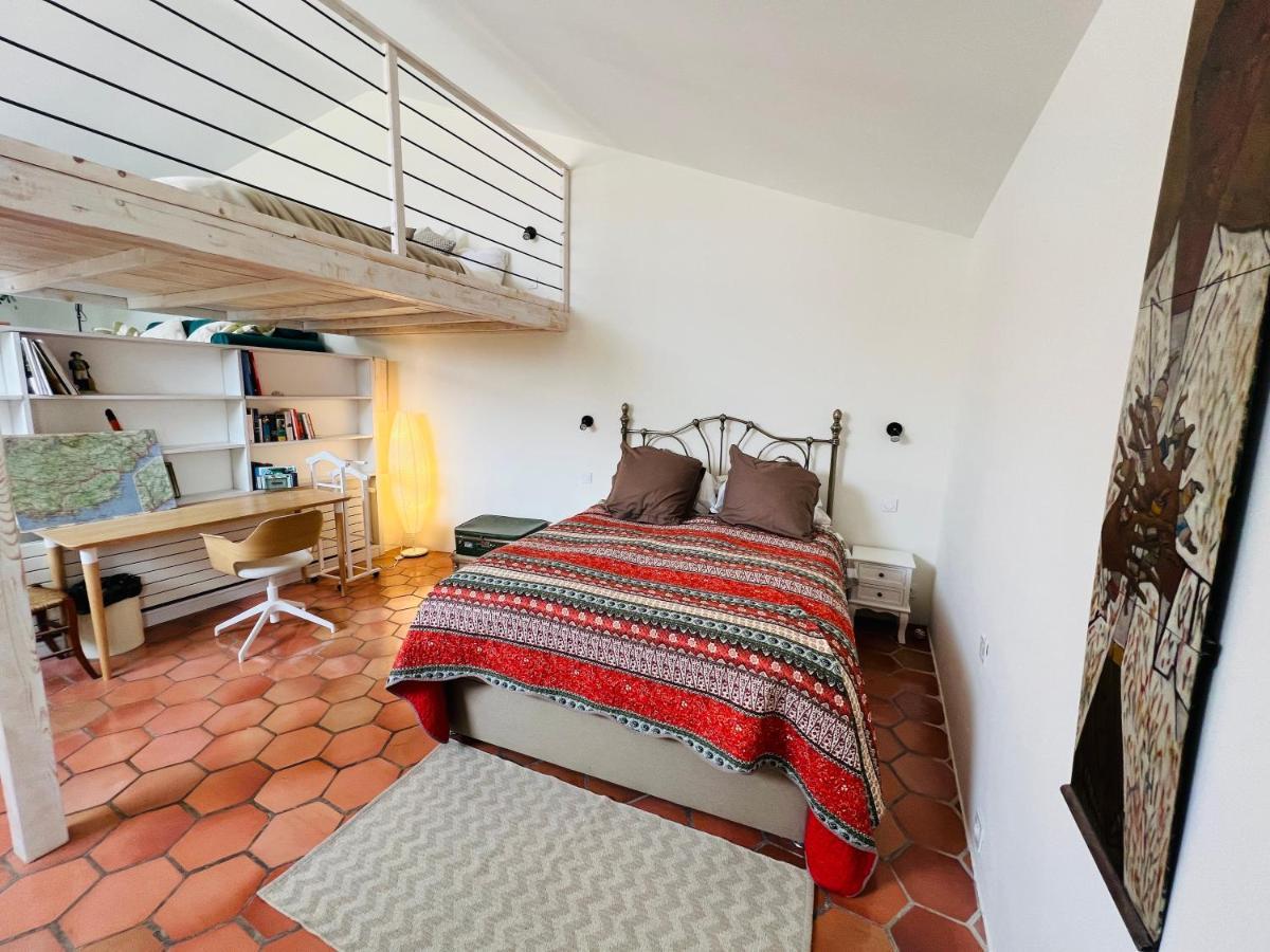 Penthouse Studio Privee Couple Ou Famille- La Maison Searle A Tourtour Exteriör bild